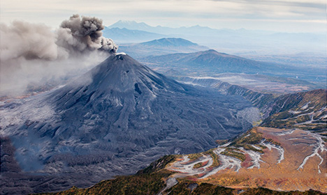 Действующий вулкан на Камчатке – фото туриста базы отдыха Снежная Долина